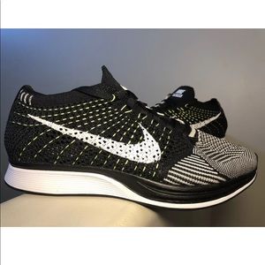 Nike Flyknit Racer Running Sneakers Black/White